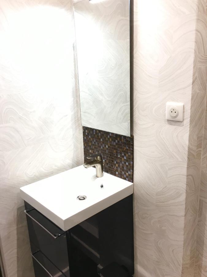 Squared Head-Apartment With Terrace In นีซ ภายนอก รูปภาพ