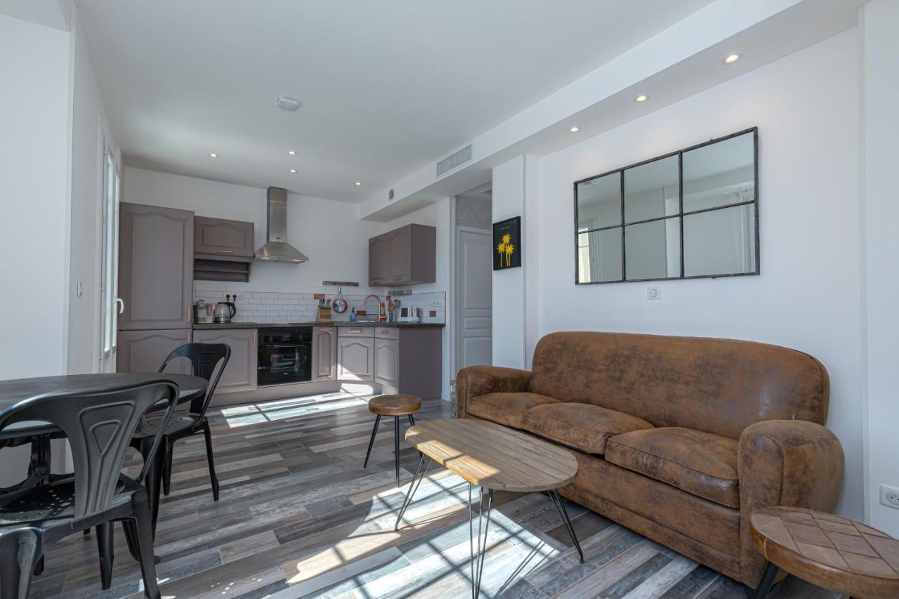 Squared Head-Apartment With Terrace In นีซ ภายนอก รูปภาพ